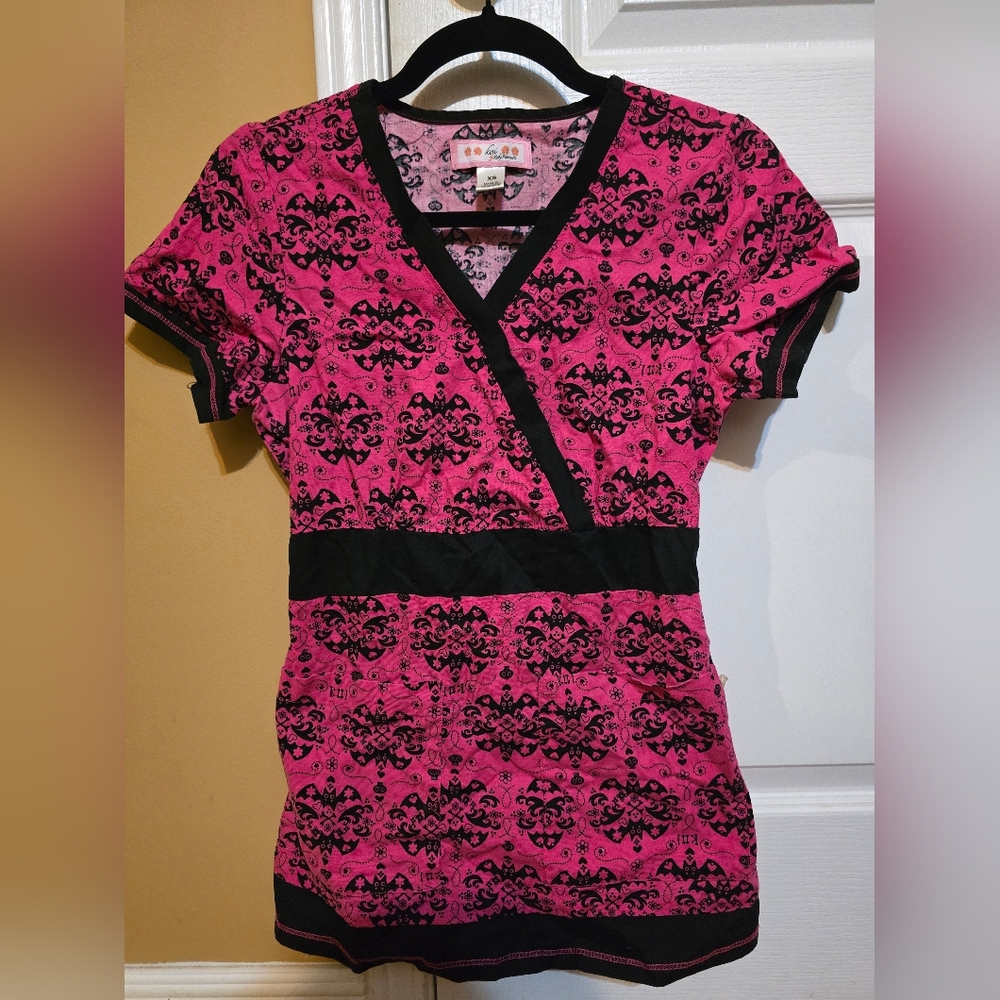 XS Koi Halloween Scrub Top